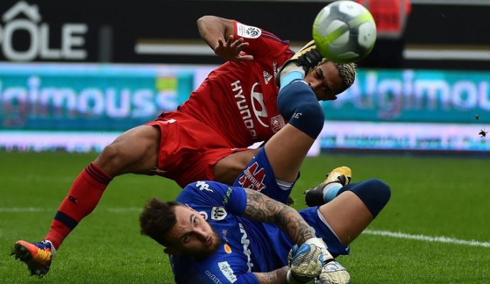 Football : Angers SCO fait match nul sur la pelouse de Lyon