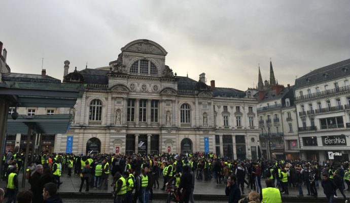 Gilets jaunes : une journée sous tension à Angers
