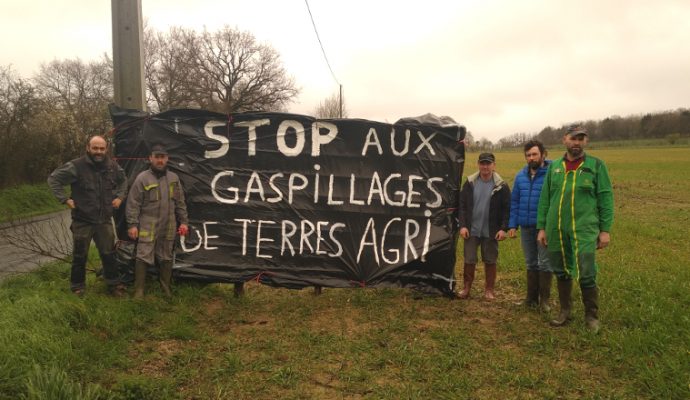 La FDSEA et les Jeunes agriculteurs dénoncent le gaspillage des terres agricoles à l’ouest d’Angers